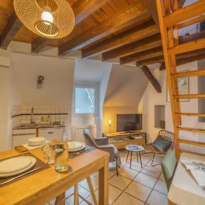 le-petit-jaurs-gare-tram.hotels-rhonealpes.com/